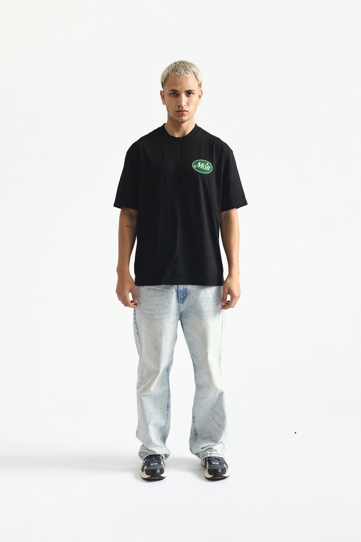 MOB LOGO OVER 20/1